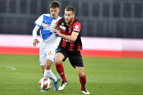 Yoan Epitaux (à droite), l'un des jeunes éléments très prometteurs de Neuchâtel Xamax.