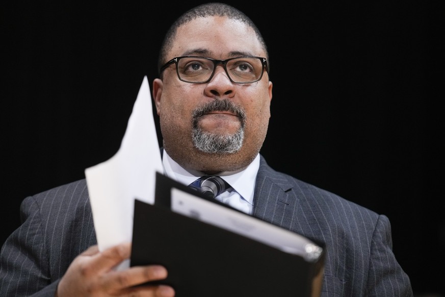 FILE - Manhattan District Attorney Alvin Bragg listens at news conference in New York, Feb. 7, 2023. (AP Photo/Seth Wenig, File)
Alvin Bragg