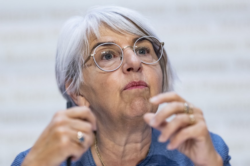 Bundesraetin Elisabeth Baume-Schneider spricht an der Medienkonferenz des Bundesrates zum Thema der Revision des Epidemiengesetzes, im Anschluss an die woechentliche Bundesratssitzung, am Mittwoch, 20 ...