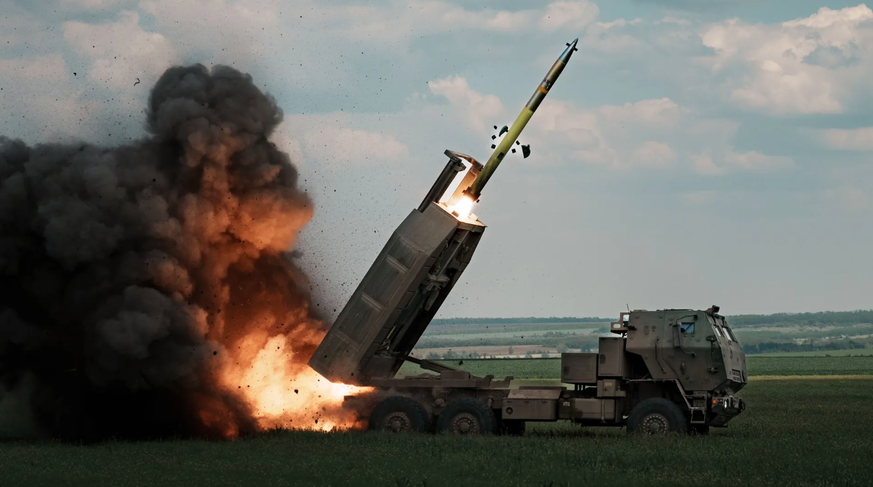 La technologie de brouillage russe a considérablement réduit l&#039;efficacité de ce système, un lance-roquettes Himars, situé près de Donetsk.