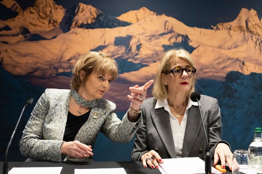 La présidente de Swiss Olympic, Ruth Metzler (à gauche), et Ruth Wipfli Steinegger, coprésidente de l'association Switzerland 2038, sont d'accord sur la marche à suivre pour les Jeux olympiques d'hive ...