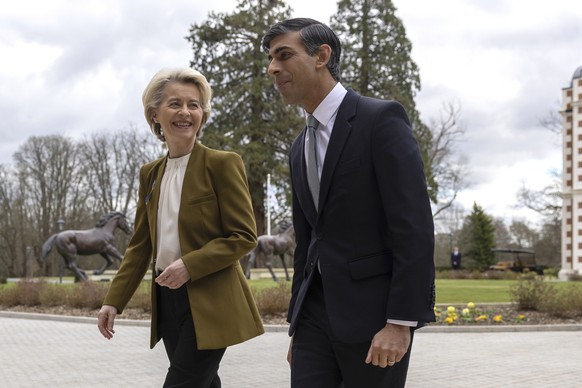 Britain&#039;s Prime Minister Rishi Sunak, right, greets European Commission President Ursula von der Leyen at the Fairmont Hotel in Windsor, England, Monday Feb. 27, 2023. The U.K. and the European U ...