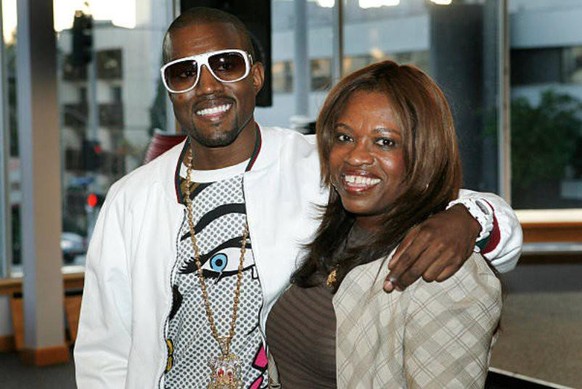 Kanye West et sa mère Donda West.