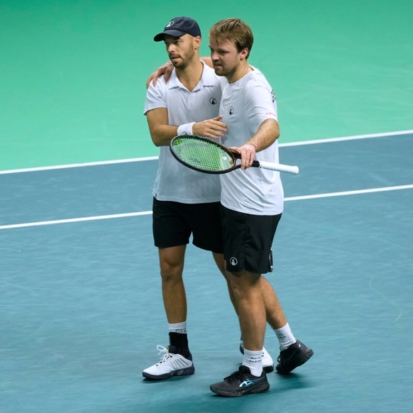 La paire de double allemande (Kevin Krawietz et Tim Puetz) a dû s&#039;employer pour offrir la victoire à l&#039;Allemagne.