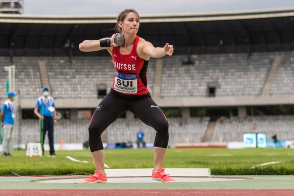 Pourquoi les sportifs suisses quittent le pays