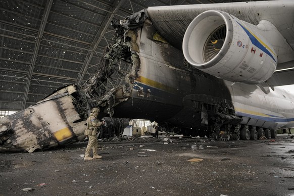 L'Antonov-An-225 a été détruit près de l'aéroport d'Hostomel au nord-ouest de Kiev.