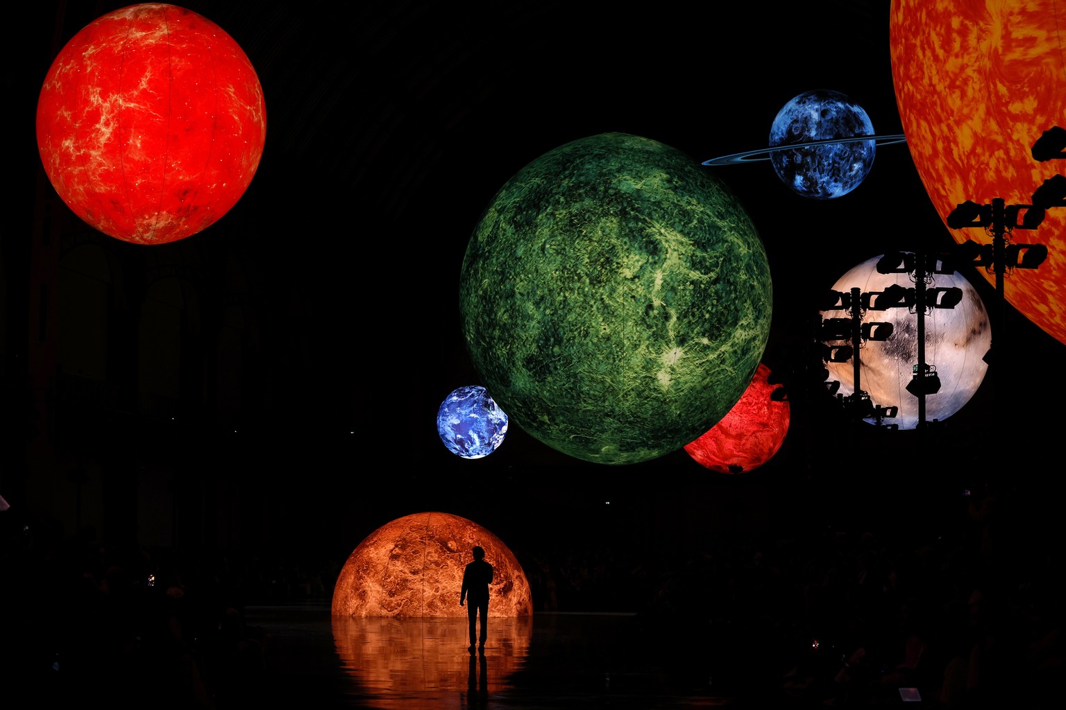epa12435564 A fashion house worker stand on the catwalk prior to the presentation of the Spring/Summer 2026 collection by French designer Matthieu Blazy for Chanel fashion house during Paris Fashion W ...