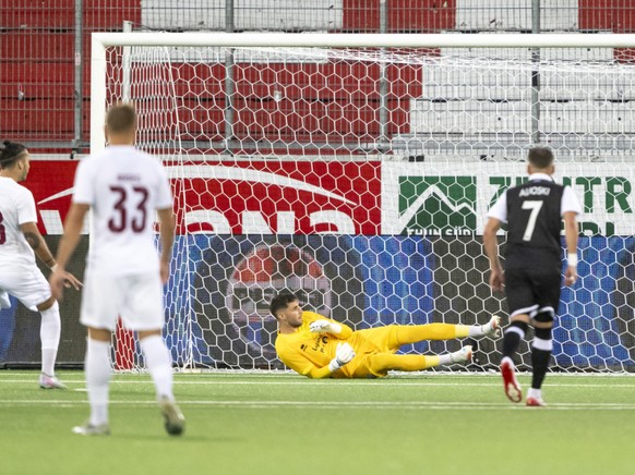 Muhar manque un penalty en début de match