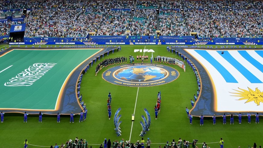 Contrairement au protocole habituel, les drapeaux de l'Arabie saoudite et de l'Uruguay ont été portés, mardi à Miami.