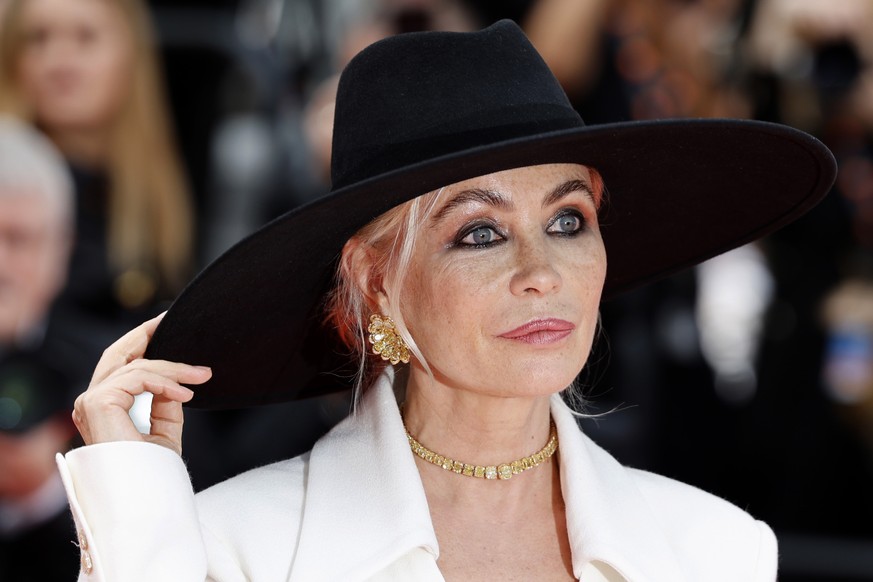 Emmanuelle Béart sur le tapis rouge du dernier Festival de Cannes.