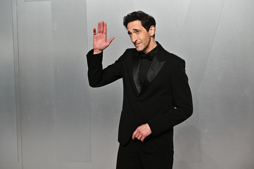 Adrien Brody arrives at the Vanity Fair Oscar Party on Sunday, March 15, 2026, at the Los Angeles County Museum of Art in Los Angeles. (Photo by Evan Agostini/Invision/AP)
Adrien Brody