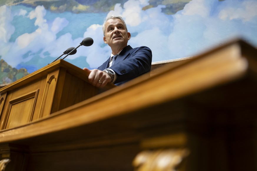 Bundesrat Beat Jans spricht bei den Debatten ueber die Ausserordentliche Session &quot;EMRK&quot;, waehrend der Herbstsession der Eidgenoessischen Raete, am Dienstag, 24. September 2024 im Nationalrat ...