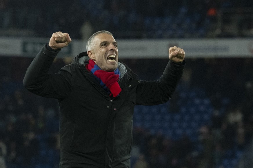 Trainer Fabio Celestini (FCB) reagiert im Fussball Meisterschaftsspiel der Swiss Super League zwischen FC Basel 1893, FCB,und Servette FC, SFC, im St. Jakob-Park, am Sonntag, 24. November 2024 in Base ...