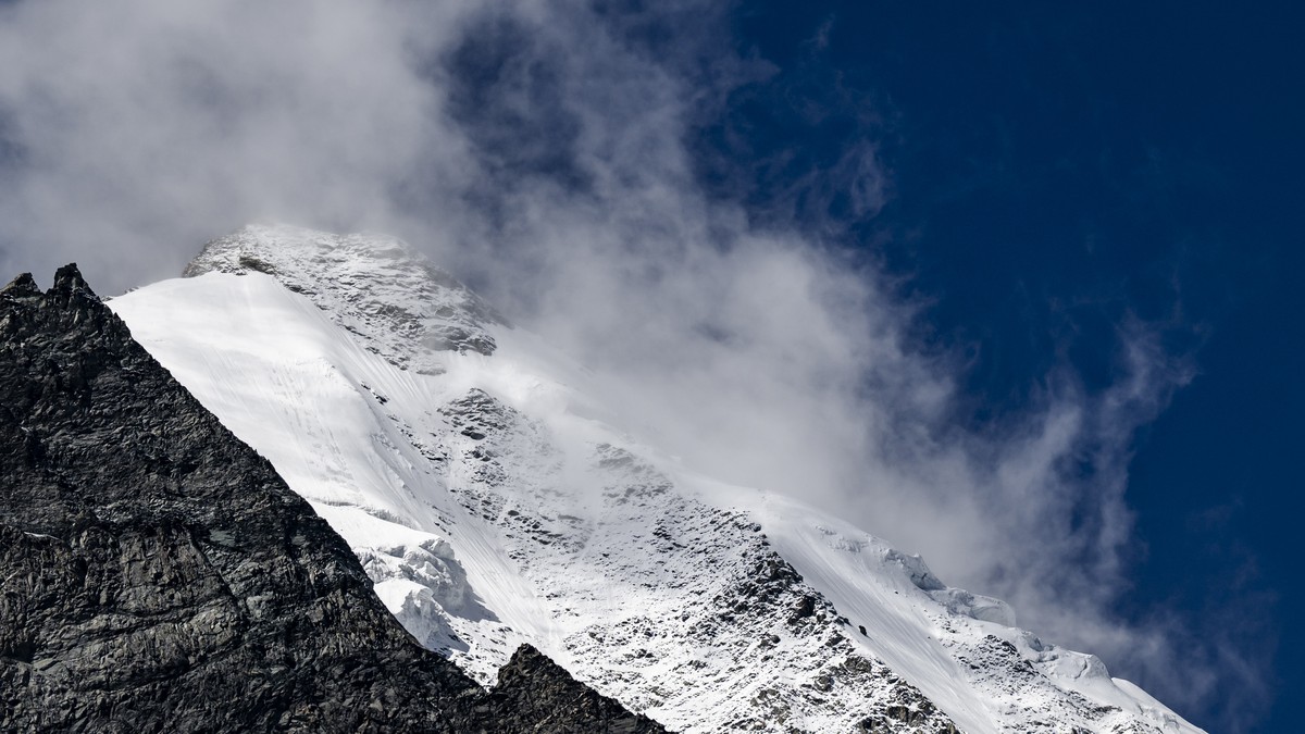 Le glacier du Weisshorn continue de menacer un village valaisan