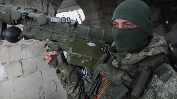 Soldat russe dans la rÃ©gion ukrainienne de Donetsk : La nouvelle armÃ©e de mercenaires doit travailler en Ã©troite coordination avec les troupes rÃ©guliÃ¨res et les petites forces spÃ©ciales.