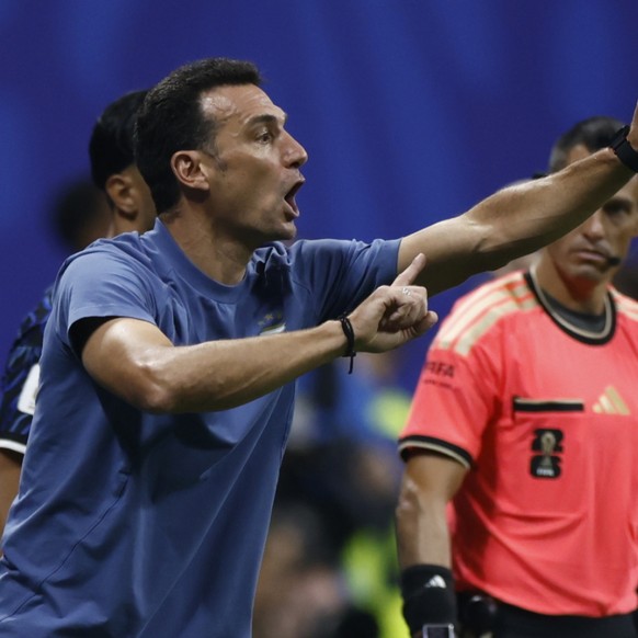 Le sélectionneur argentin Lionel Scaloni est impressionné par ses joueurs.