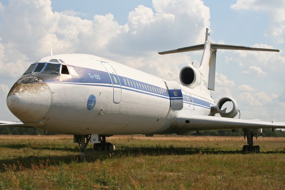 Le Tupolev Tu-155 est le premier avion expérimental à fonctionner à l&#039;hydrogène liquide. Le premier vol a eu lieu le 15 avril 1988.