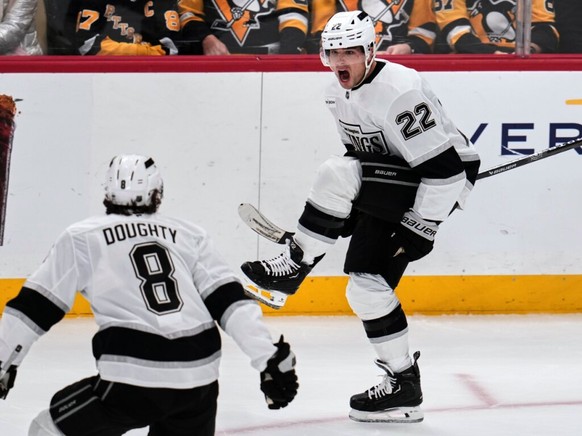 Kevin Fiala (à droite) et le deuxième meilleur compteur des Los Angeles Kings (archives).