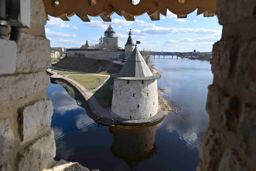 Avec ses vestiges médiévaux, Pskov était une ville prisée des touristes avant le début de la guerre en Ukraine.