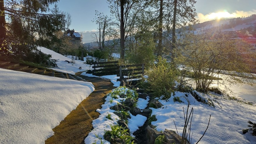 Neige à La Chaux-de-Fonds, le jeudi 18 avril 2024.