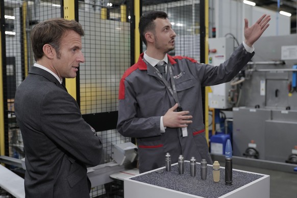 Le président français Emmanuel Macron a visité un fabricant d'arme français fin octobre.