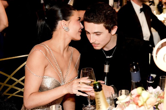 BEVERLY HILLS, CALIFORNIA - JANUARY 11: (L-R) Kylie Jenner and Timothée Chalamet attend the 83rd Annual Golden Globe Awards at The Beverly Hilton on January 11, 2026 in Beverly Hills, California. (Pho ...