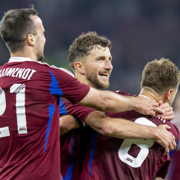 La joie des joueurs de Servette, qui sont assurés d&#039;être Européens la saison prochaine