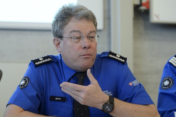 Le Brigadier Juerg Noth, chef du Corps des gardes-frontiere (Cgfr), s&#039;exprime, lors d&#039;une conference de presse annuelle de l&#039;Administration federale des douanes AFD, ce jeudi 5 fevrier  ...