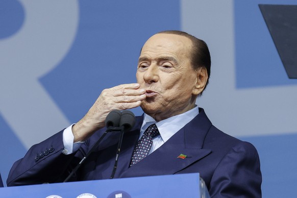 epa10199837 President of Italian party &#039;Forza Italia&#039;, Silvio Berlusconi attends the center-right closing rally of the campaign for the general elections at Piazza del Popolo, in Rome, Italy ...