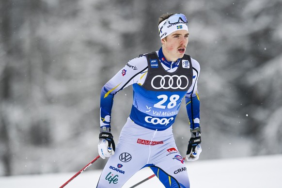 William Poromaa of Sweden during the mens 15km free style pursuit race of the third stage of the Tour de Ski, in Tschierv, Switzerland, Sunday, January 3, 2021. (KEYSTONE/Gian Ehrenzeller).