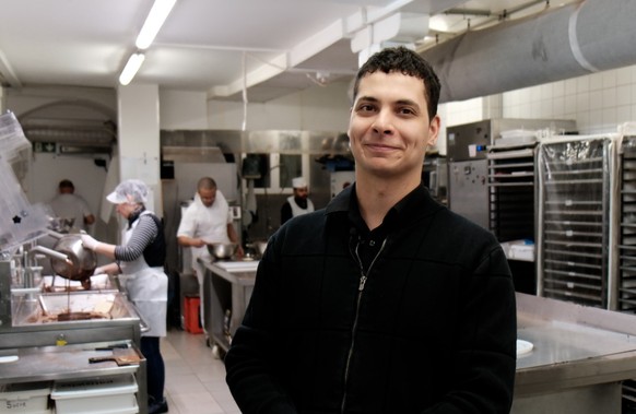 Watson est allé visiter la chocolaterie Blondel, à Lausanne, pour voir comment ils se préparaient pour Pâques.