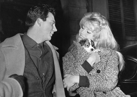 Des animaux à qui elle consacrera tout son temps et une bonne partie de ses biens.