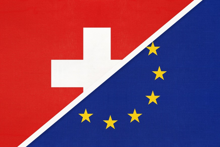Le paquet d'accords Suisse-UE doit être soumis à la majorité simple du peuple en cas de votation, via un référendum facultatif, maintient le Conseil fédéral. Il a rejeté mercredi un projet de com ...