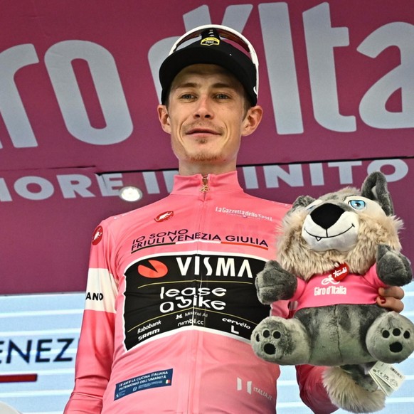 Jonas Vingegaard est bien parti pour remporter son premier Tour d'Italie dimanche à Rome.