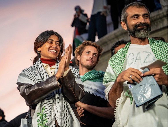 Mustafa Çakici en compagnie de Rima Hassan, Paris, 8 octobre 2025.