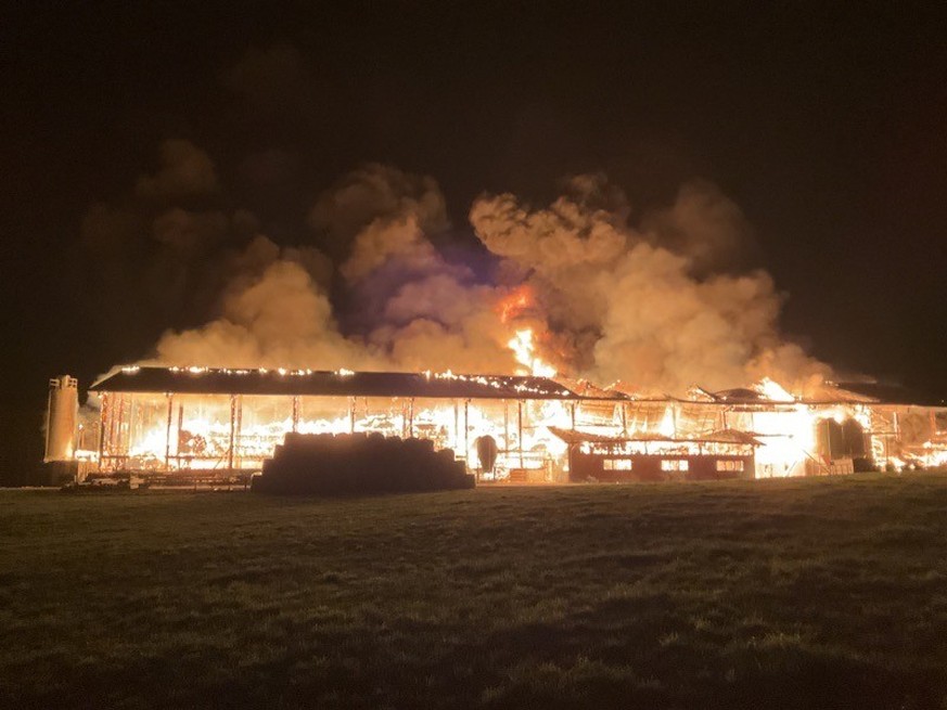 Un important incendie s&#039;est déclaré dans une ferme de la commune de Bottens.