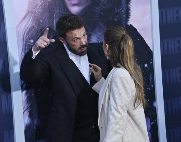 Jennifer Lopez et Ben Affleck à l&#039;avant-première du film The Mother, 2023