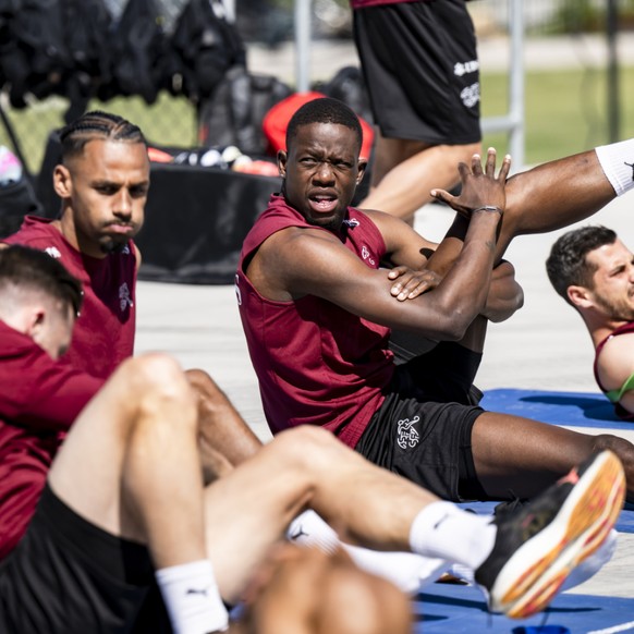Denis Zakaria s&#039;est blessé et a dû quitter le rassemblement de l&#039;équipe de Suisse