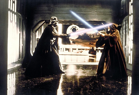 Alec Guinness, James Earl Jones, and David Prowse in Star Wars: Episode IV - Eine neue Hoffnung (1977)
