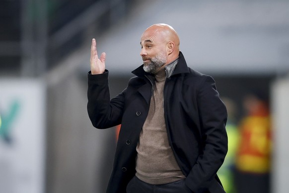 Grasshopper Trainer Giorgio Contini reagiert waehrend dem Meisterschaftsspiel der Super League zwischen dem FC St. Gallen und dem Grasshopper Club Zuerich am Samstag, den 5. November 2022, im Stadion  ...