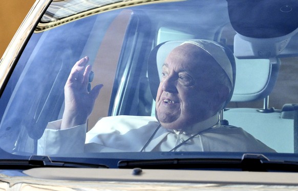 epa11653956 Pope Francis arrives at the San Damaso courtyard in the Vatican City, 11 October 2024. Pope Francis will receive Spanish Prime Minister Pedro Sanchez in a private audience on 11 October. T ...