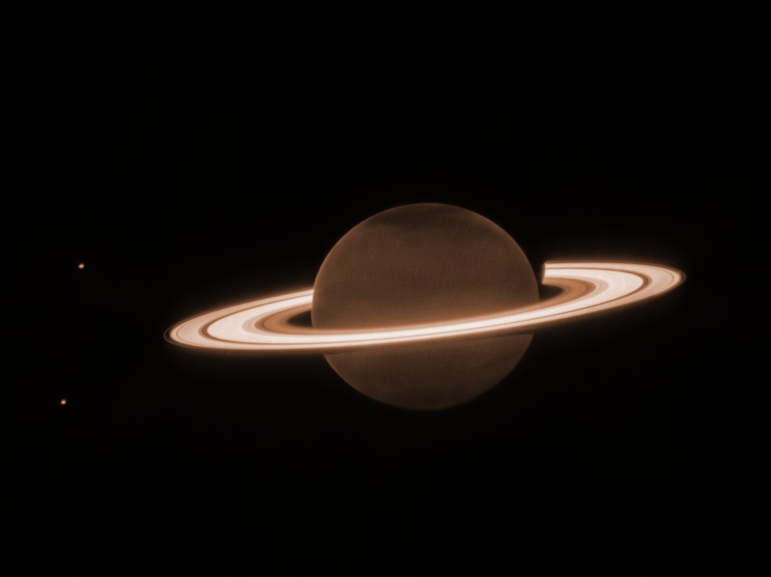 Saturne, immortalisé par James Webb.