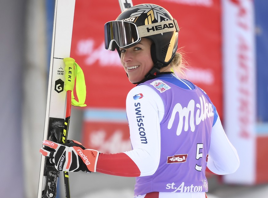 ABD0015_20210110 - ST. ANTON - OESTERREICH: Lara Gut-Behrami (SUI) im Ziel nach ihrem Lauf Weltcup-Super-G der Damen, am Sonntag, 10. Januar 2021 in St. Anton am Arlberg. - FOTO: KEYSTONEAPA/JOHANN GR ...