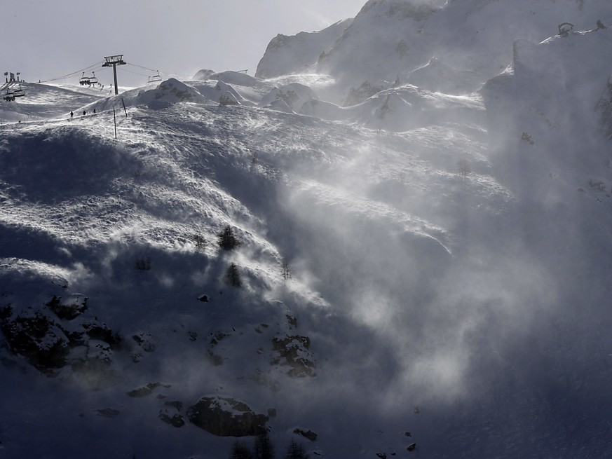 L&#039;avalanche avait un &quot;dénivelé de 1.600&quot; m et &quot;une largeur de 500 m&quot;, selon un communiqué de la préfecture (image symbolique).