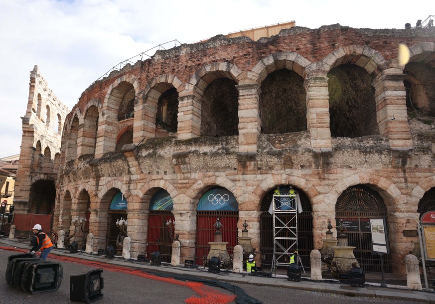 epaselect epa12747127 Preparations takes place outside the Arena di Verona, a Roman amphitheatre in Verona, Italy, 16 February 2026. The historic Verona Arena will host the Closing Ceremony of the Mil ...