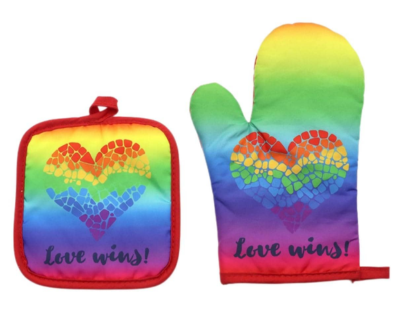 Pride Merch

https://ch.shein.com/2pcs-LGBT-Heart-Pattern-Oven-Mitt-Pot-Holder-Set-p-16092376-cat-3584.html?src_identifier=st%3D2%60sc%3Dpride%60sr%3D0%60ps%3D1&amp;amp;src_module=search&amp;amp;src_t ...