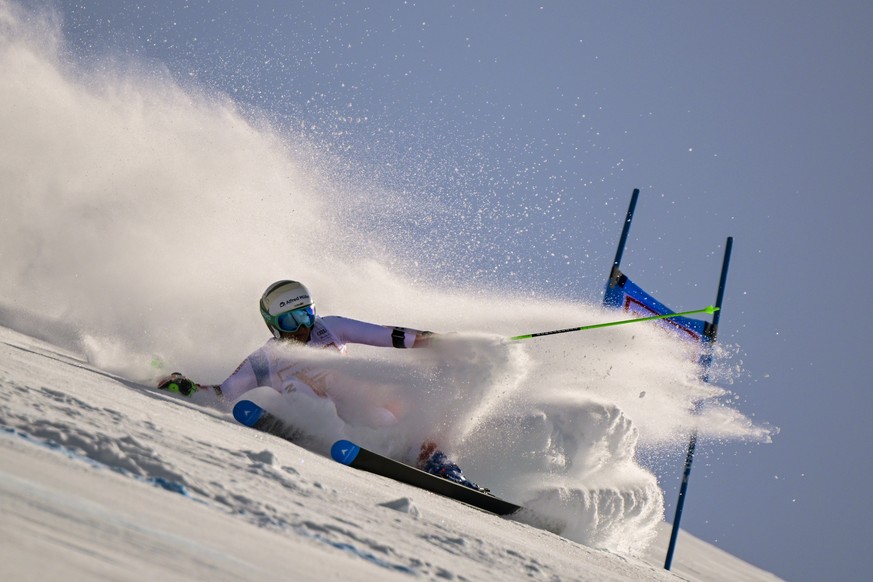 Priska Nufer of Switzerland in action, during the first run of the women&#039;s giant slalom race at the FIS Alpine Ski World Cup in Lenzerheide, Switzerland, Sunday, March 6, 2022. (KEYSTONE/Jean-Chr ...