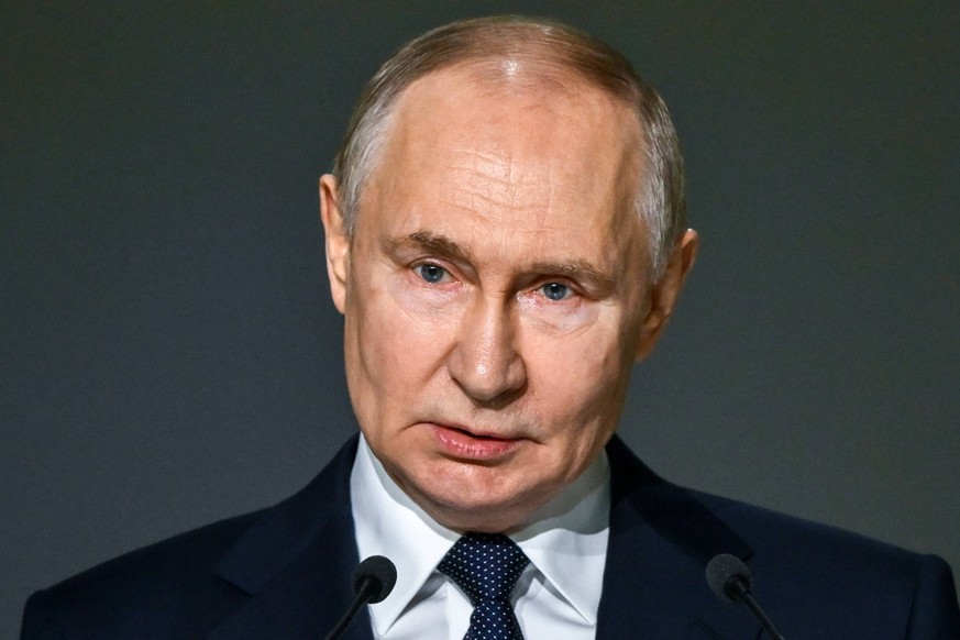 Vladimir Poutine dirige la Russie d&#039;une main de fer, et son emprise ne fait que se resserrer.