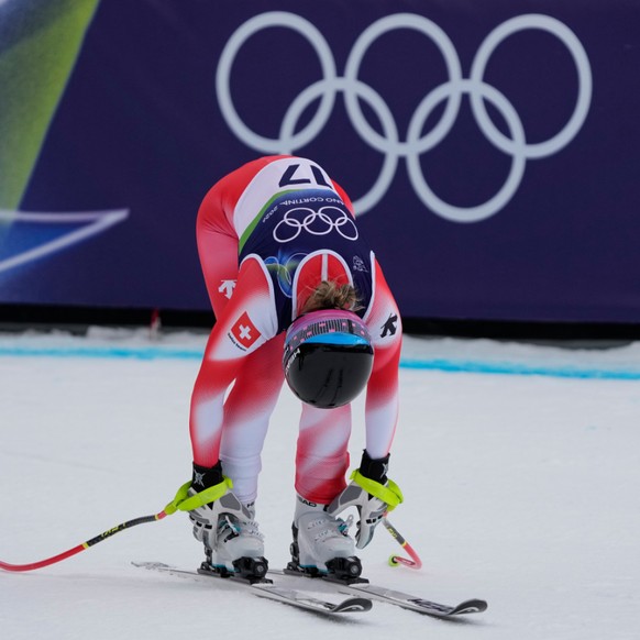 Corinne Suter seulement 12e de la descente du combiné à Cortina