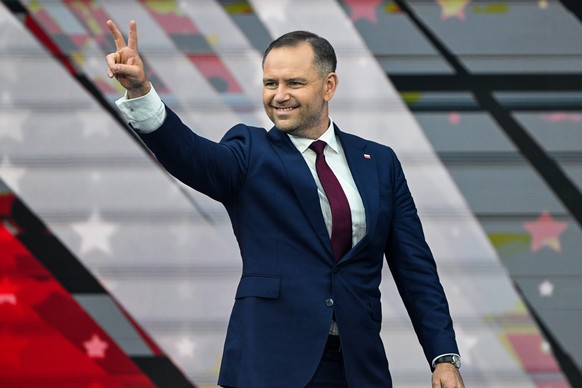 epa12138942 Head of the Institute of National Remembrance (IPN) and 2025 presidential candidate Karol Nawrocki takes part in the first edition of the Conservative Political Action Conference (CPAC) at ...